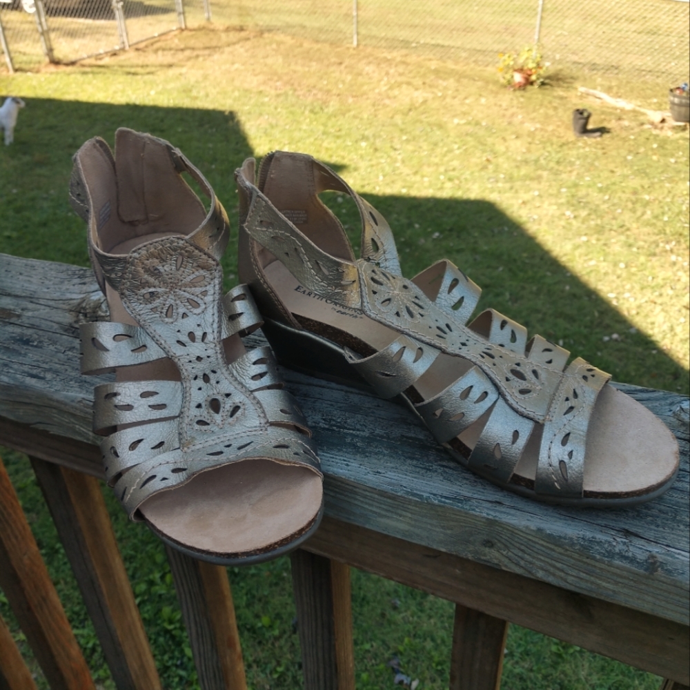 Earth Origins Leather Gladiator Sandals 11